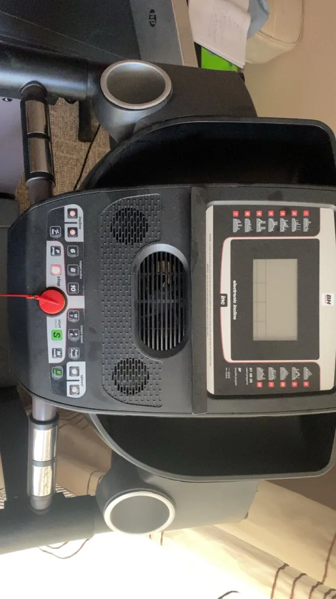 Treadmill - Image 1