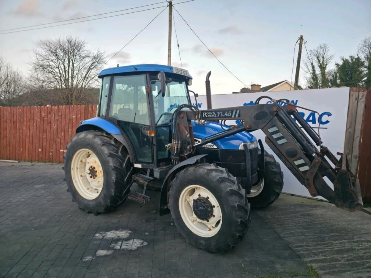 New Holland TD95D - Image 3