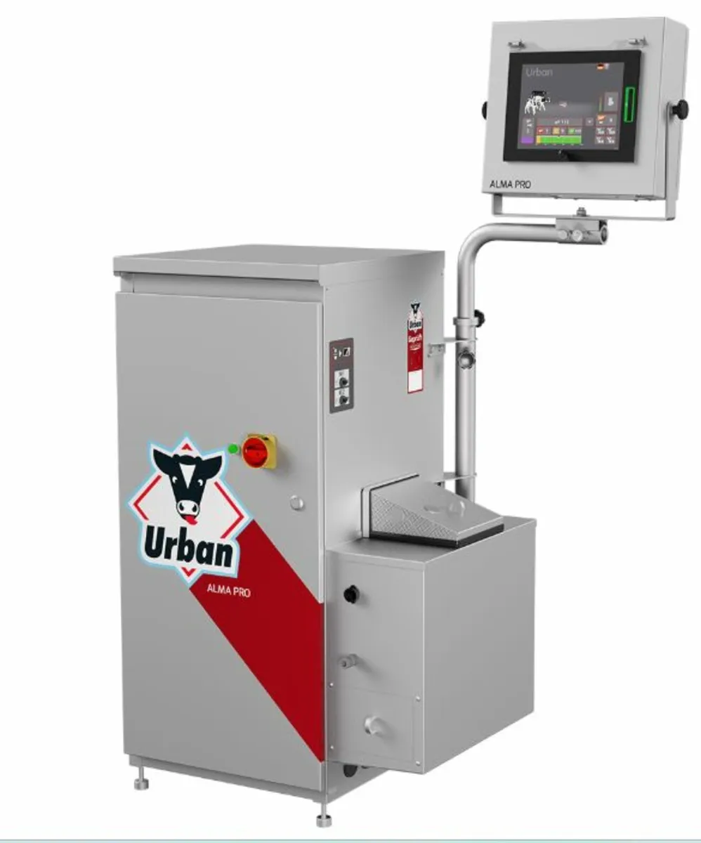 Urban Alma Pro Calf Feeder & Stations - Image 1