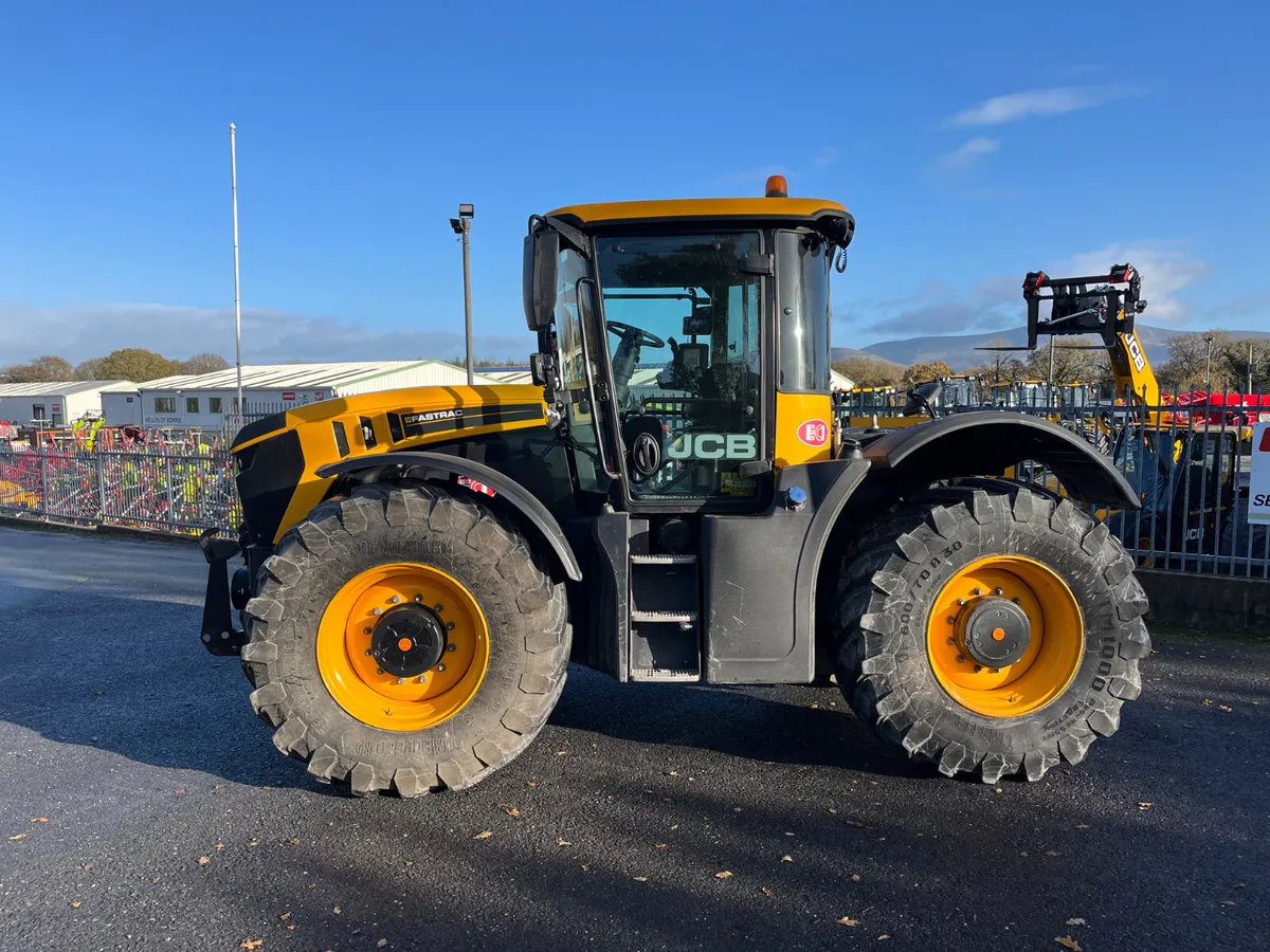 Jcb 4220 Fastrac - Image 2