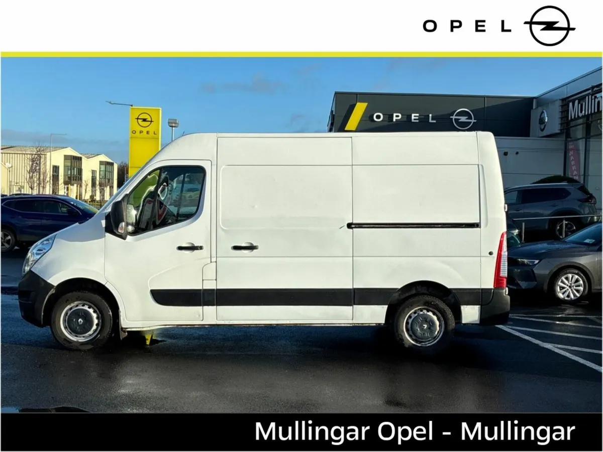Renault Master 2.3 MM35 130PS - Price excludes VAT - Image 3