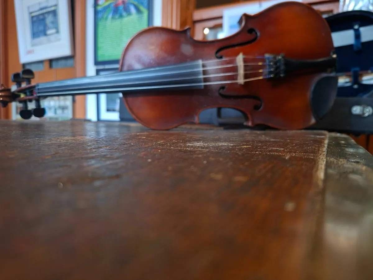 Violin West Clare - Image 4