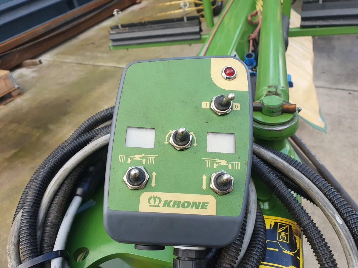 Used  Krone YR 2023 TC 760 Plus Steering Rake - Image 4