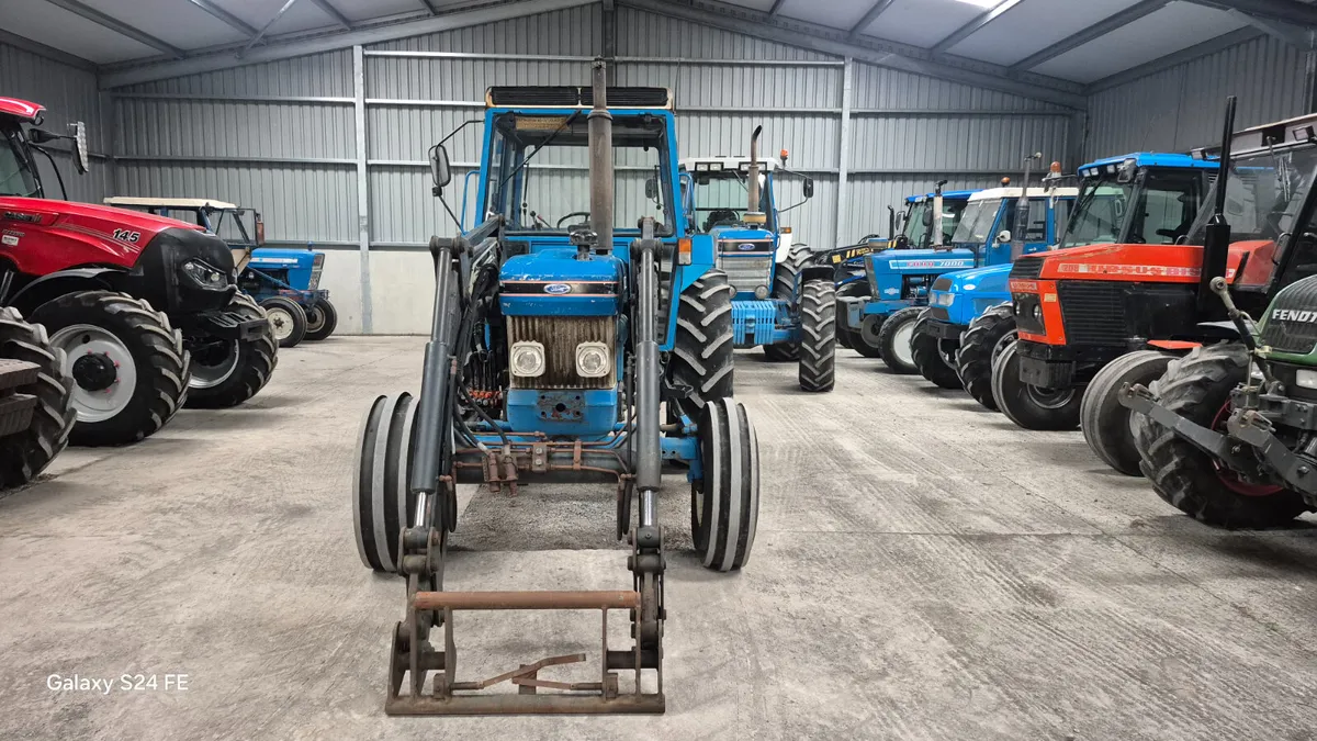 FORD 5610 2WD - Image 2