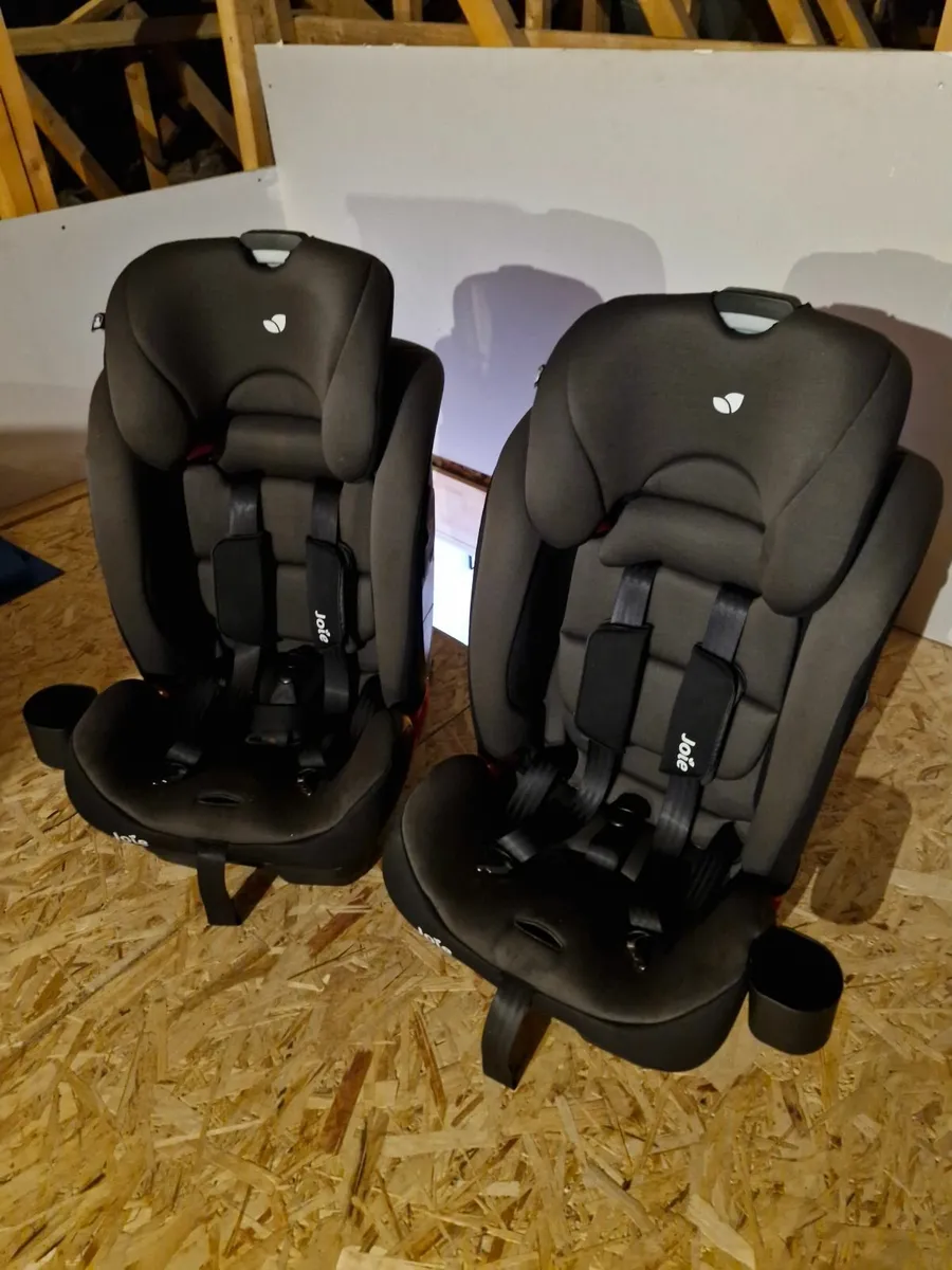 Child Car Seats - Image 1