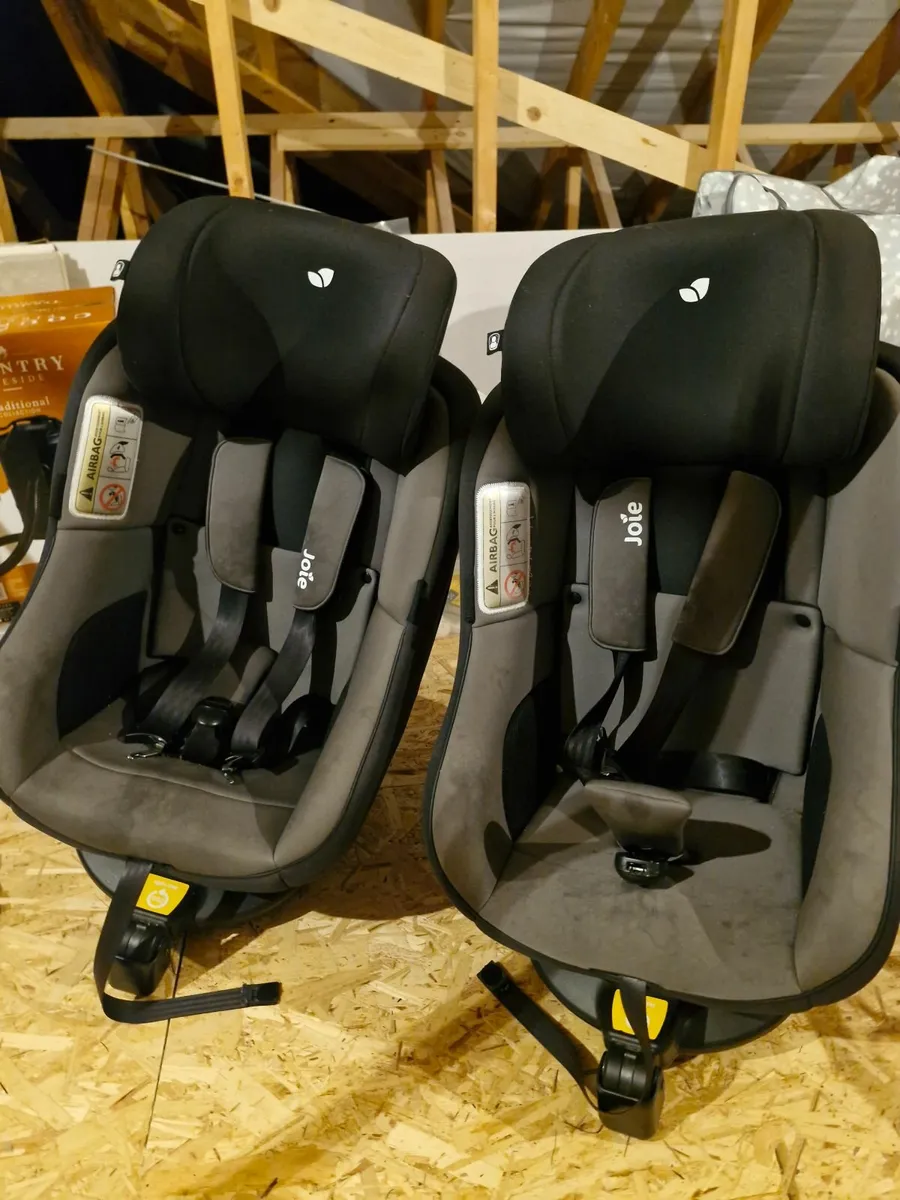 Child Car Seats - Image 1