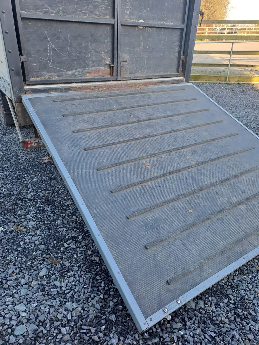 Horse lorry - Image 4