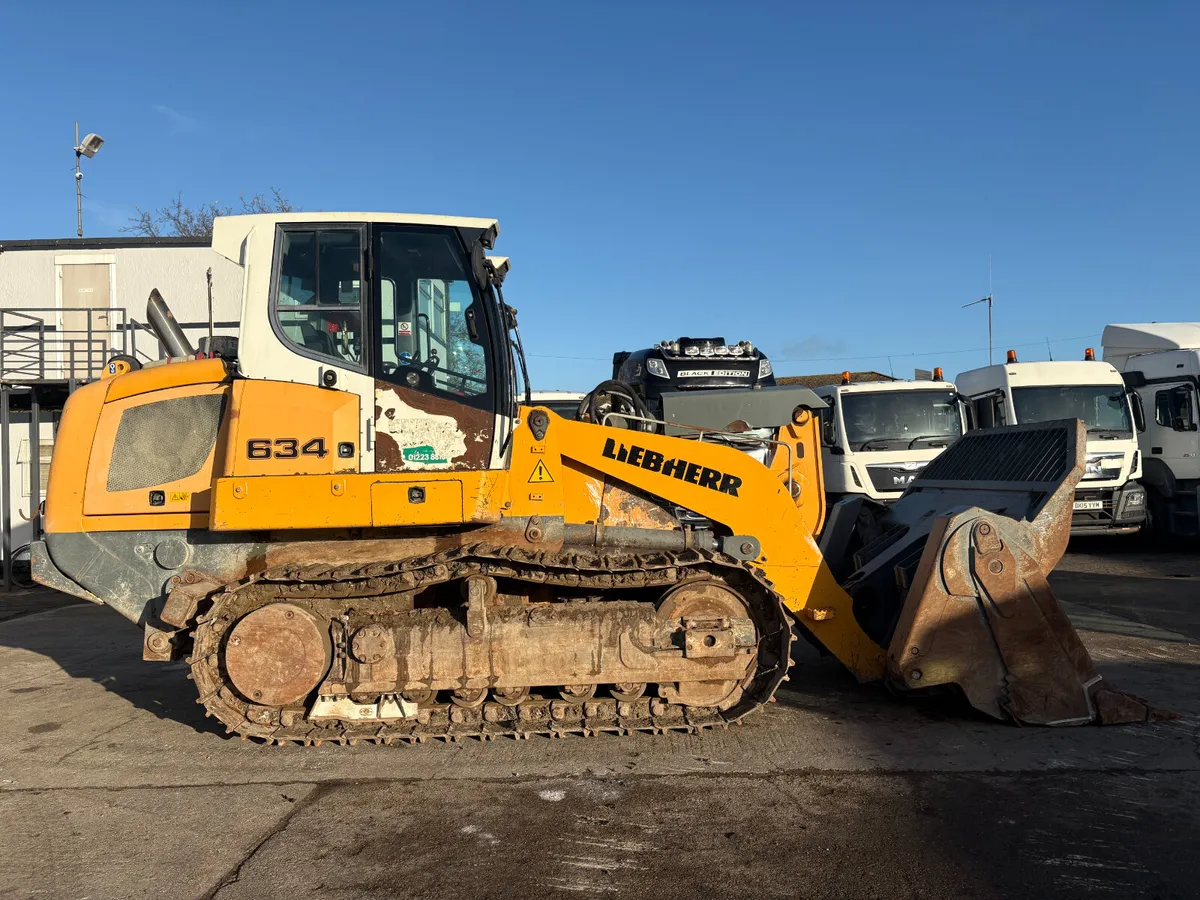 LIEBHERR LR634 TRACK LOADER 3 IN1 BUCKET - Image 1