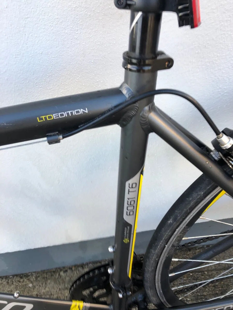 Carrera 6061 T6 racing bike - Image 3