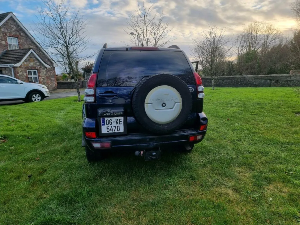 Toyota Land Cruiser - Image 3