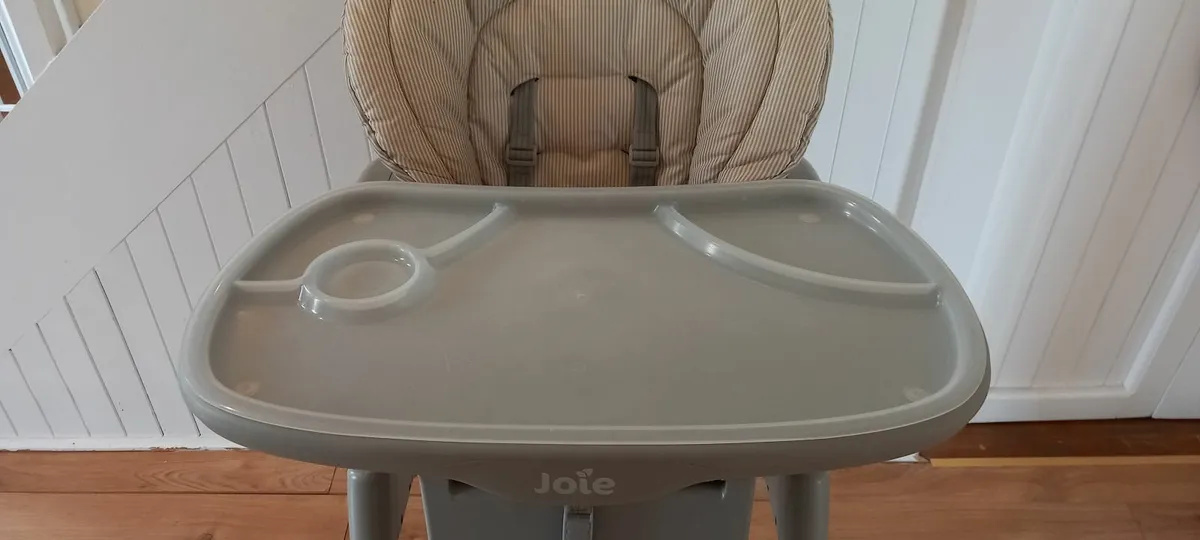 JOIE High chair - Image 3