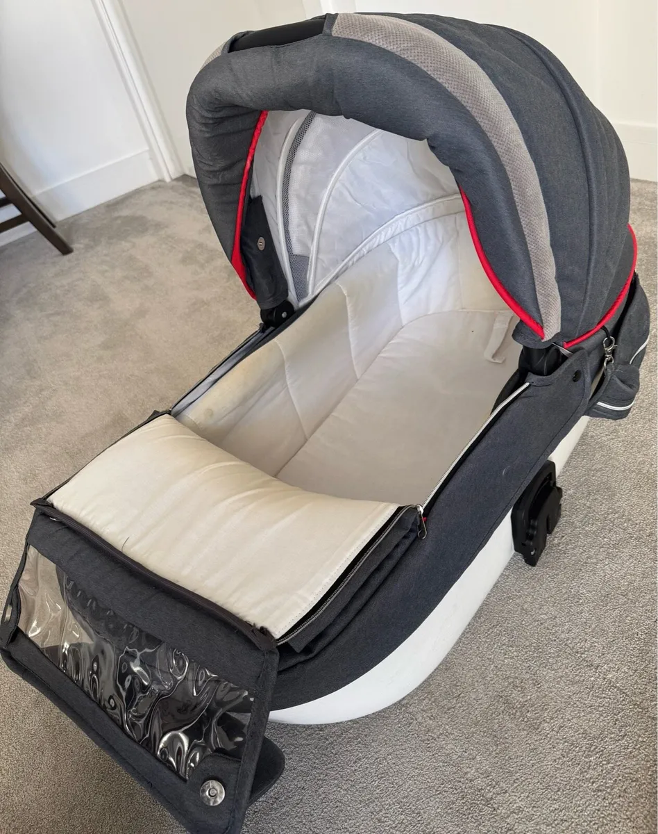 Buggy with Car Seat ( booster seat free) - Image 3