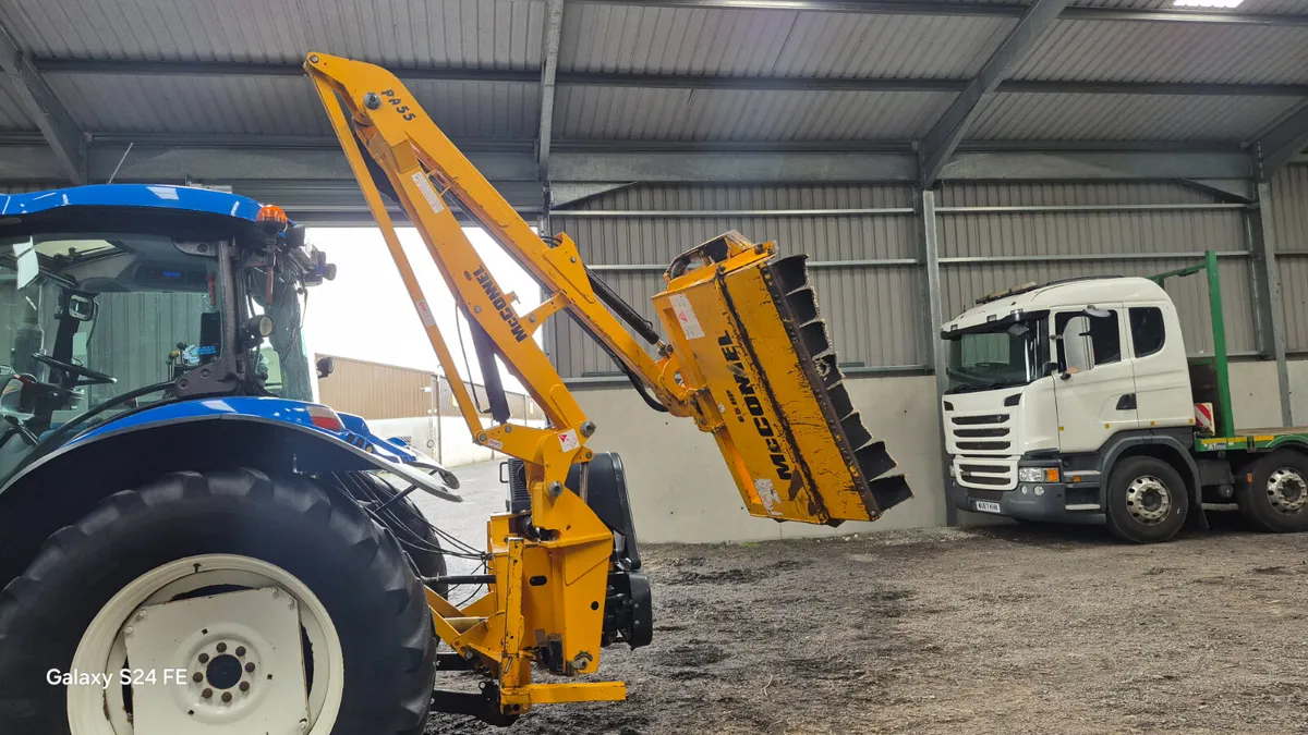 MCCONNEL PA55 Hy Reach - Image 3