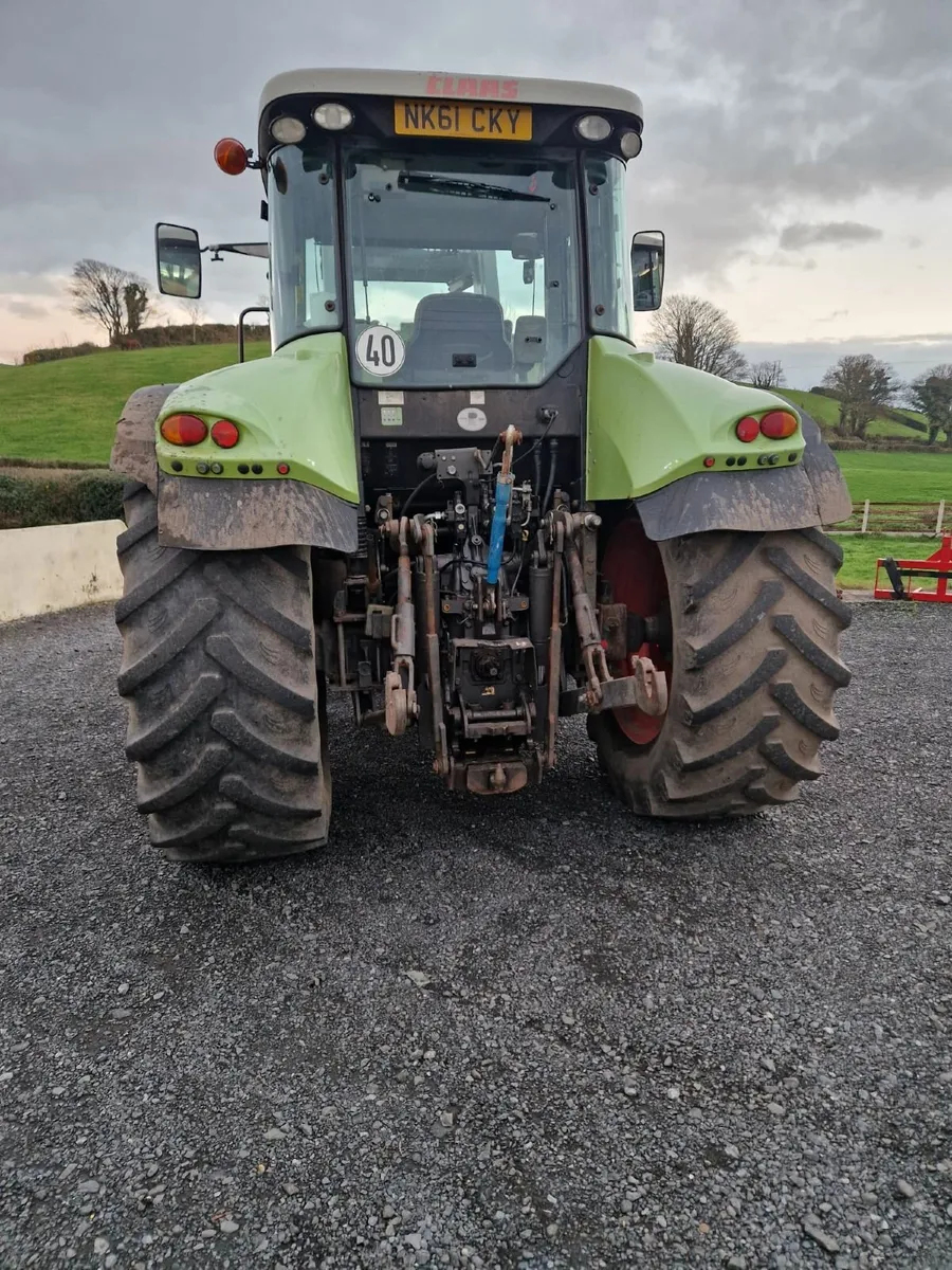 CLAAS Arion 630C 2011 with front loader - Image 4