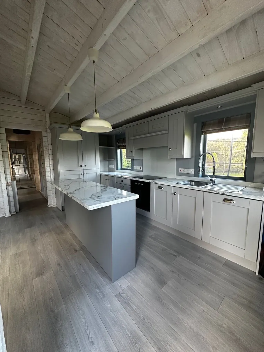 Log Cabin (3 Bedroom) - Image 2