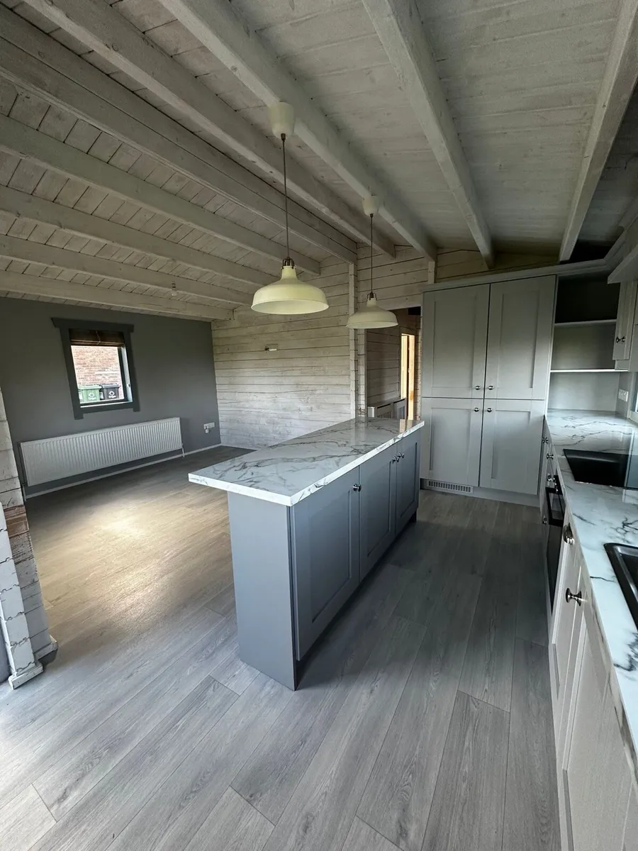 Log Cabin (3 Bedroom) - Image 3