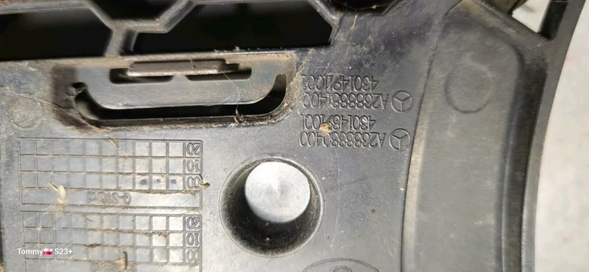 Mercedes E  W213 C238 original OEM Diamond grill - Image 1