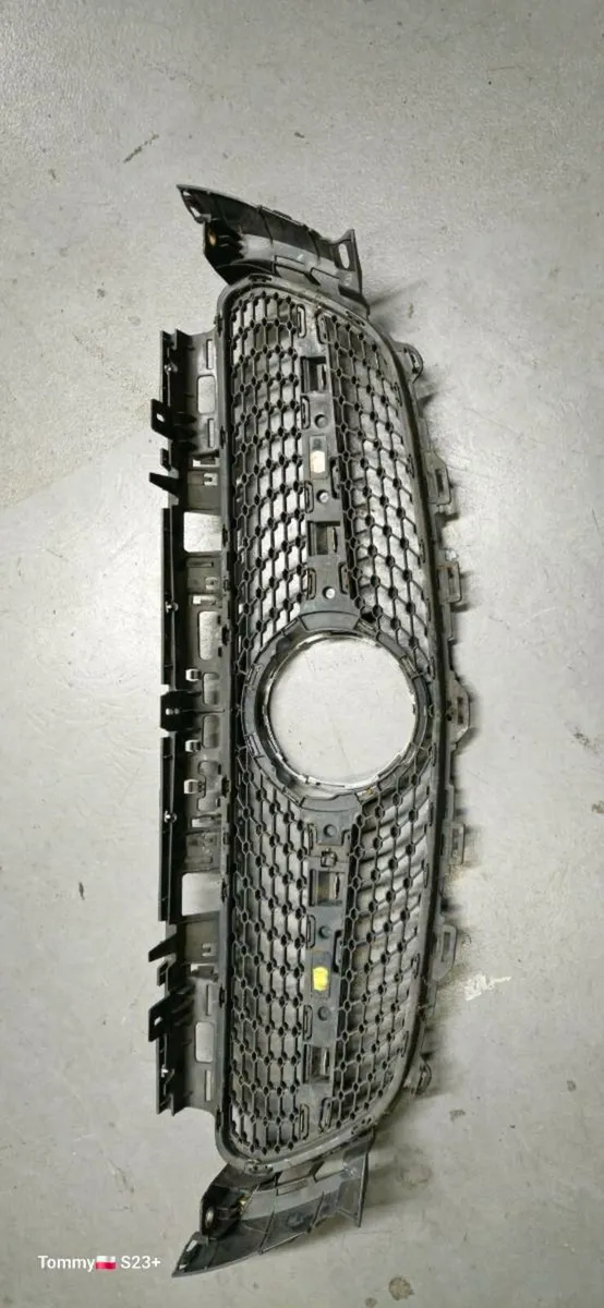Mercedes E  W213 C238 original OEM Diamond grill - Image 2