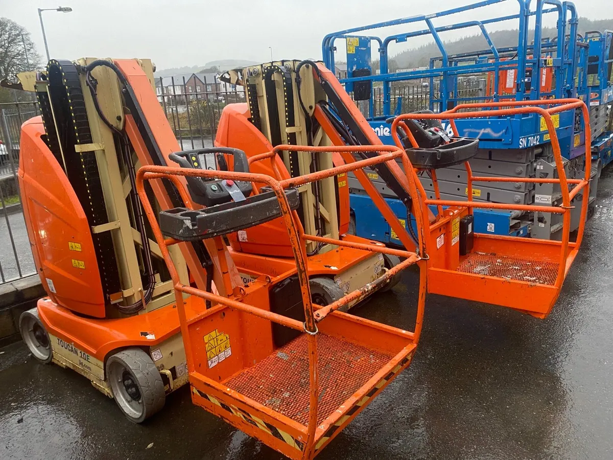 JLG MAST BOOM LIFT - Image 4