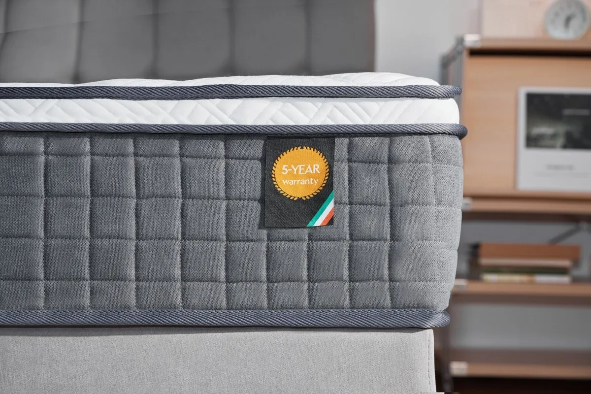 New 4’6” Royal Deluxe 3000 Pillow Top Mattress - Image 4