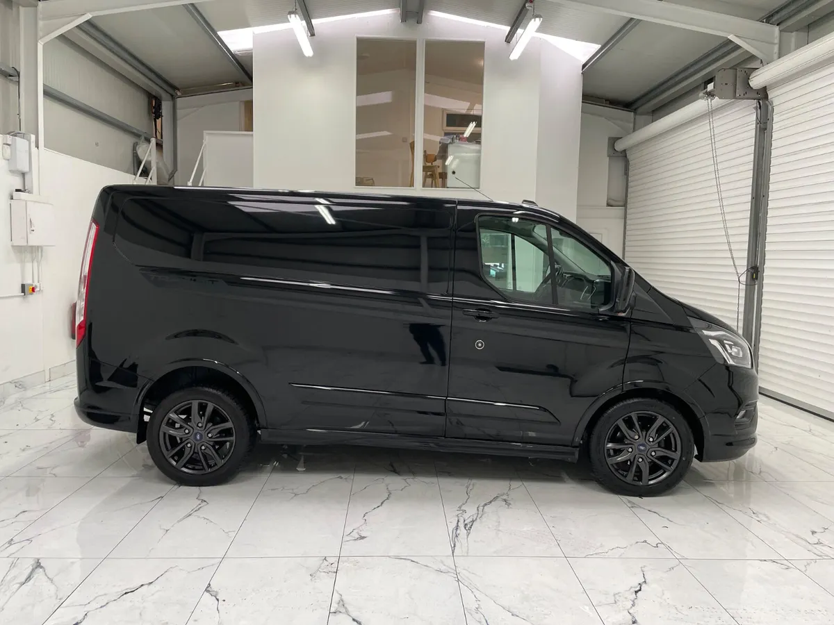 Ford Transit Custom 2022 - Image 2