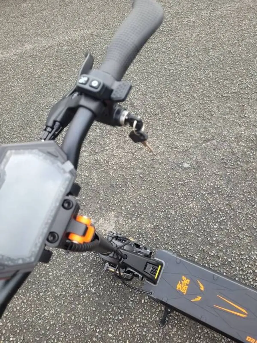 Brand New Kukirin G2 Master Electric Scooter Power And Comfort In One Brand New In A Box Delivery Available  3months Warranty - Image 3