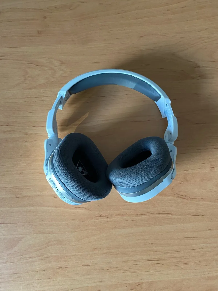 Turtle beach wireless headphones - Image 3