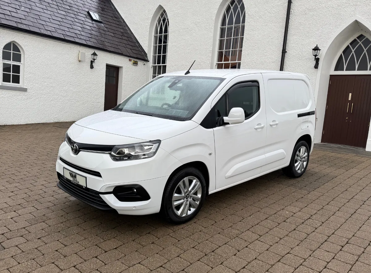 2021 Toyota Proace City NO-VAT!! - Image 3