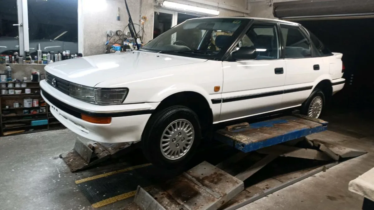 .  Toyota sprinter executive auto. +  golf  diesel - Image 4