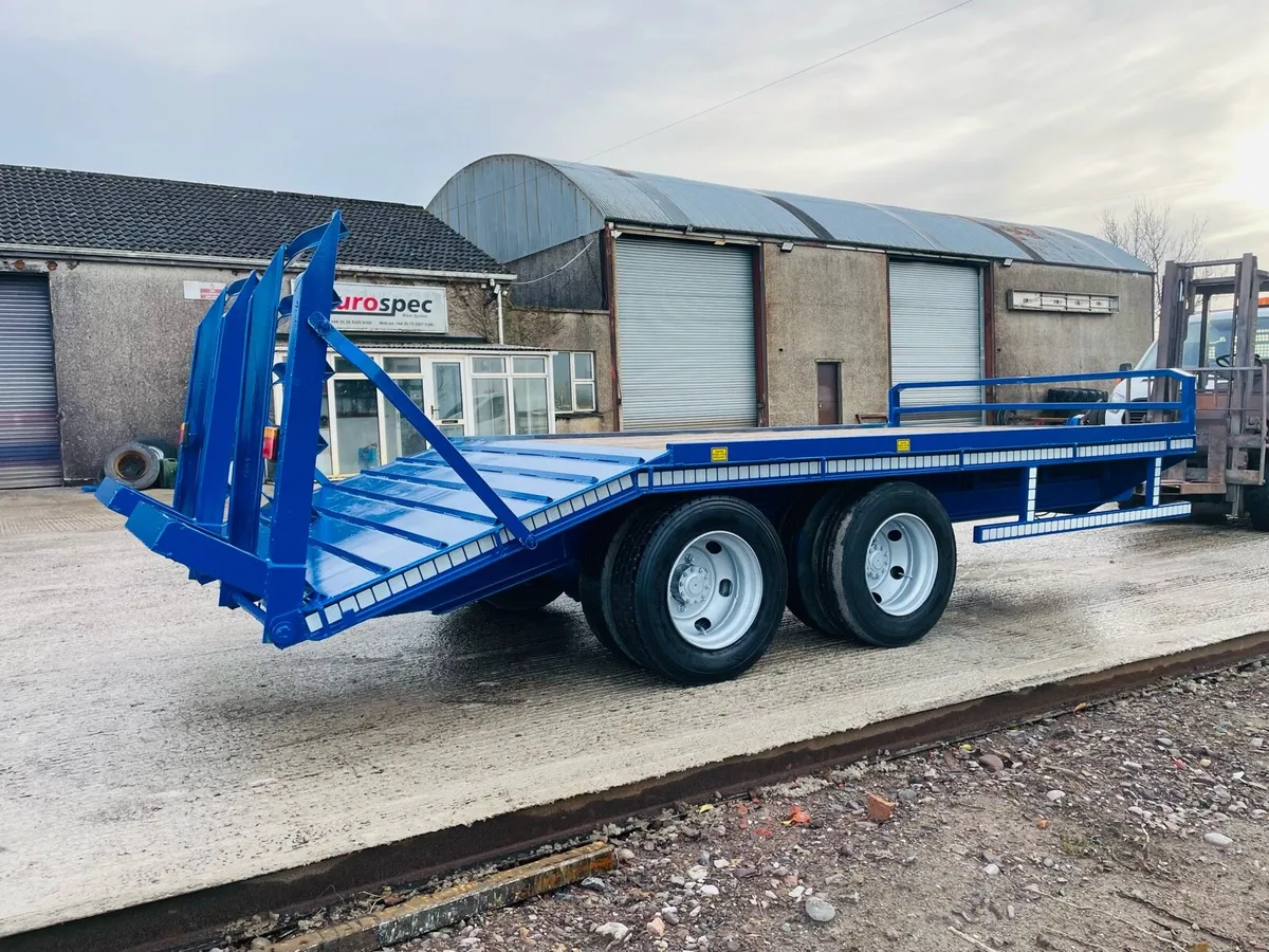 Low loader - Image 3