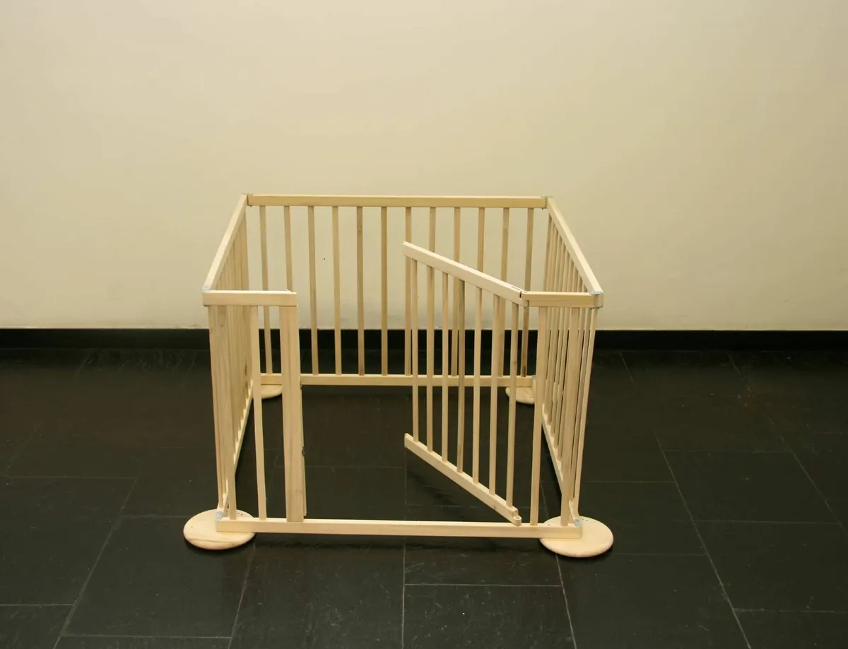 Room divider playpen - Image 2