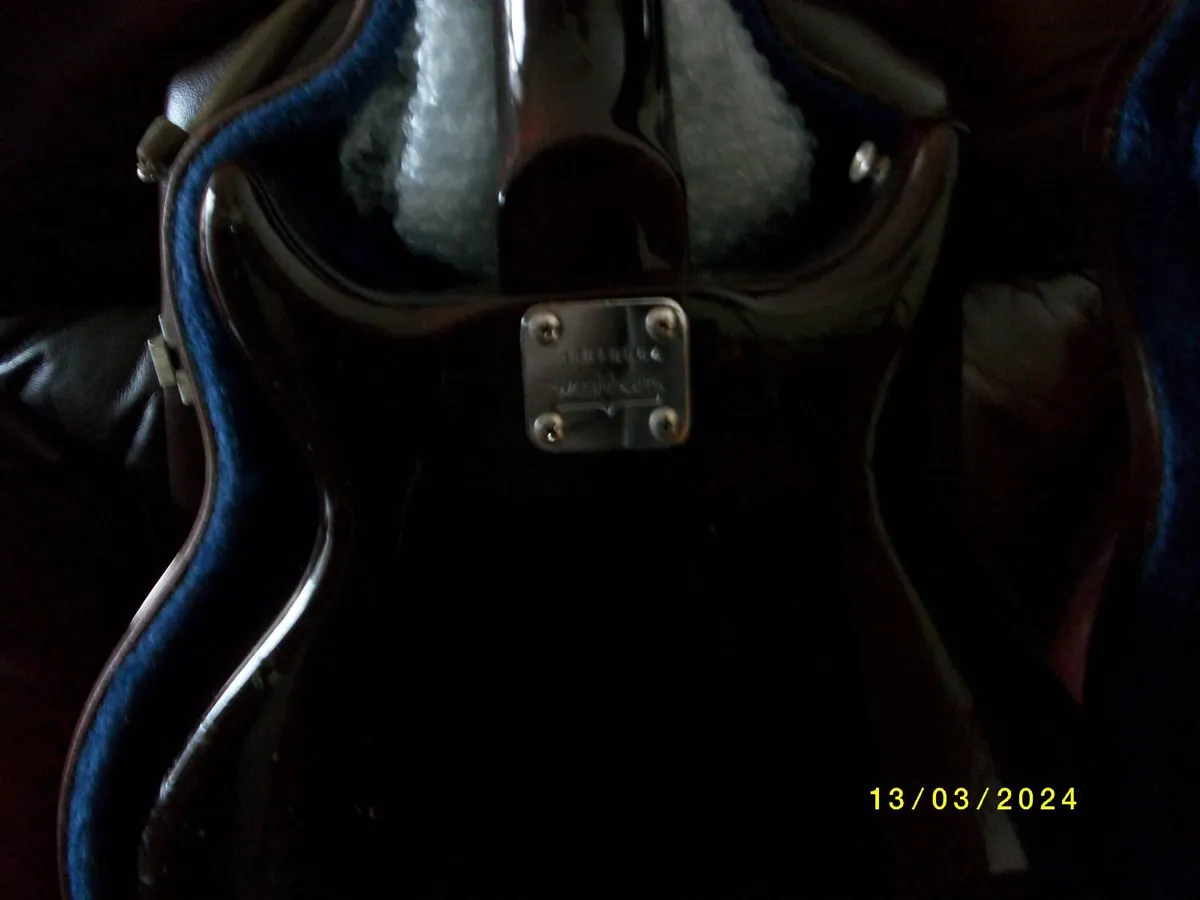 Washburn MIJ Bass guitar - Image 4