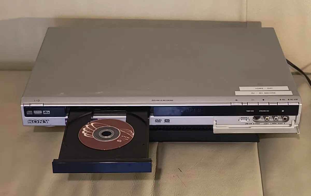 Sony dvd rw RDR-GX120 video - Image 1
