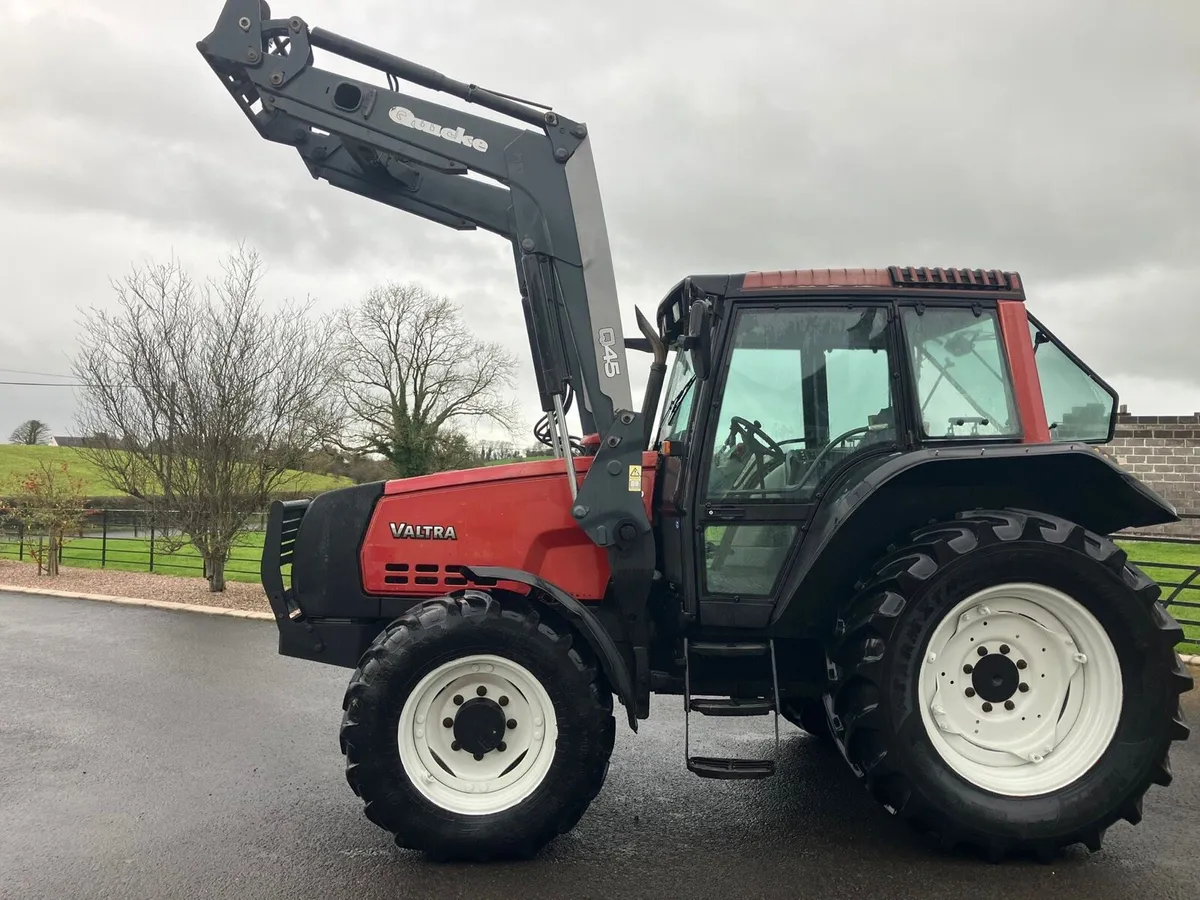 VALTRA 6350 4WD with Loader - Image 2