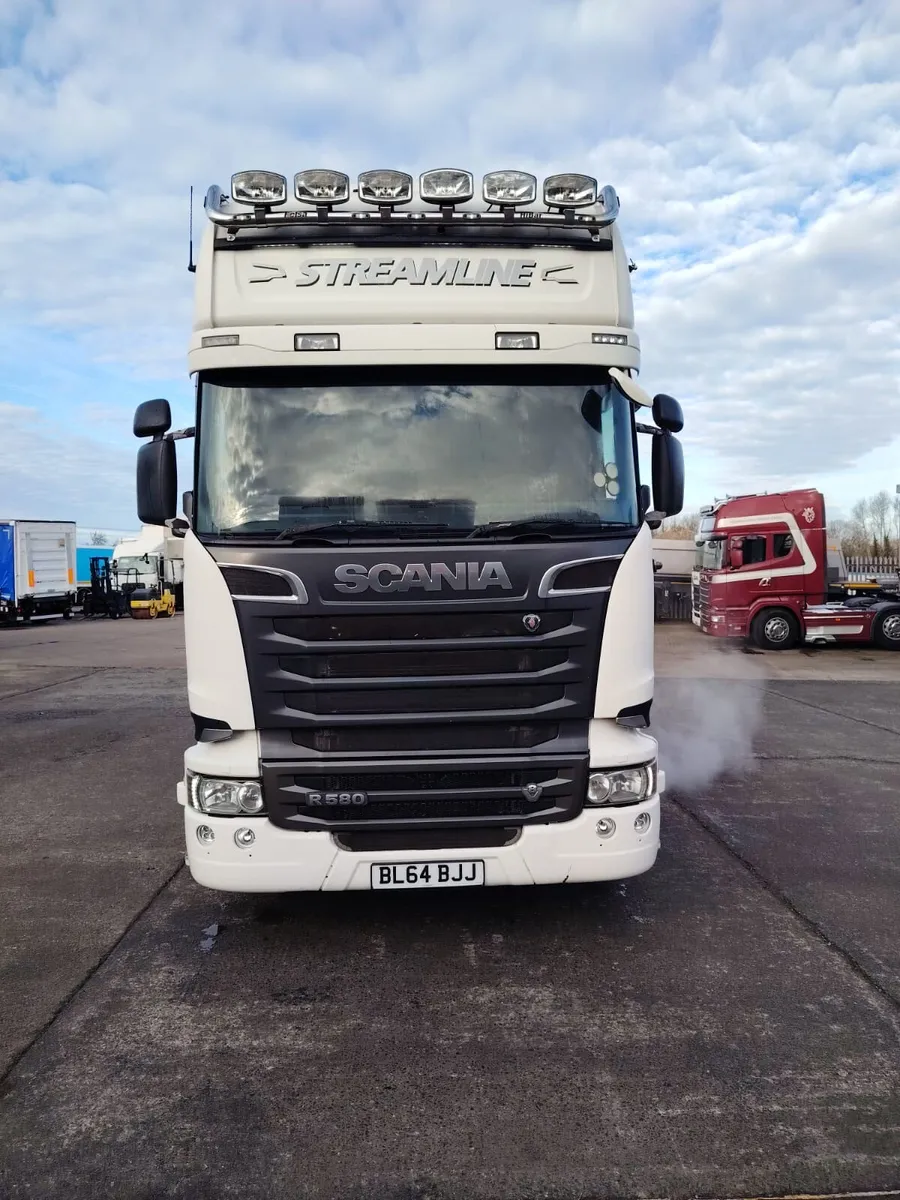 2015 Scania R580 Rear Lift 2 paddle Auto - Image 4