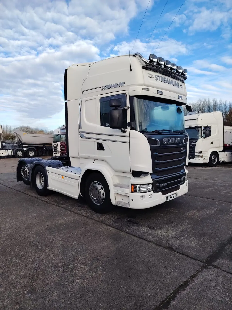 2015 Scania R580 Rear Lift 2 paddle Auto - Image 1