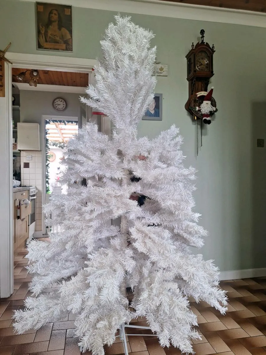 Christmas tree - Image 2