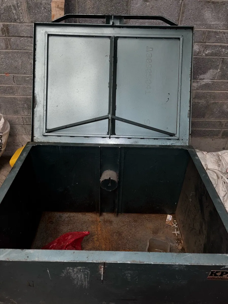 Heavy duty steel site toolbox - Image 2