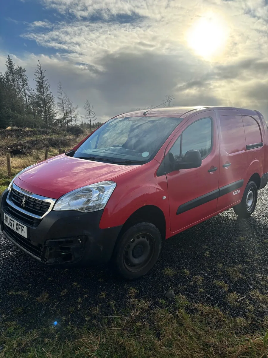 Peugeot partner TREK 2017 - Image 2