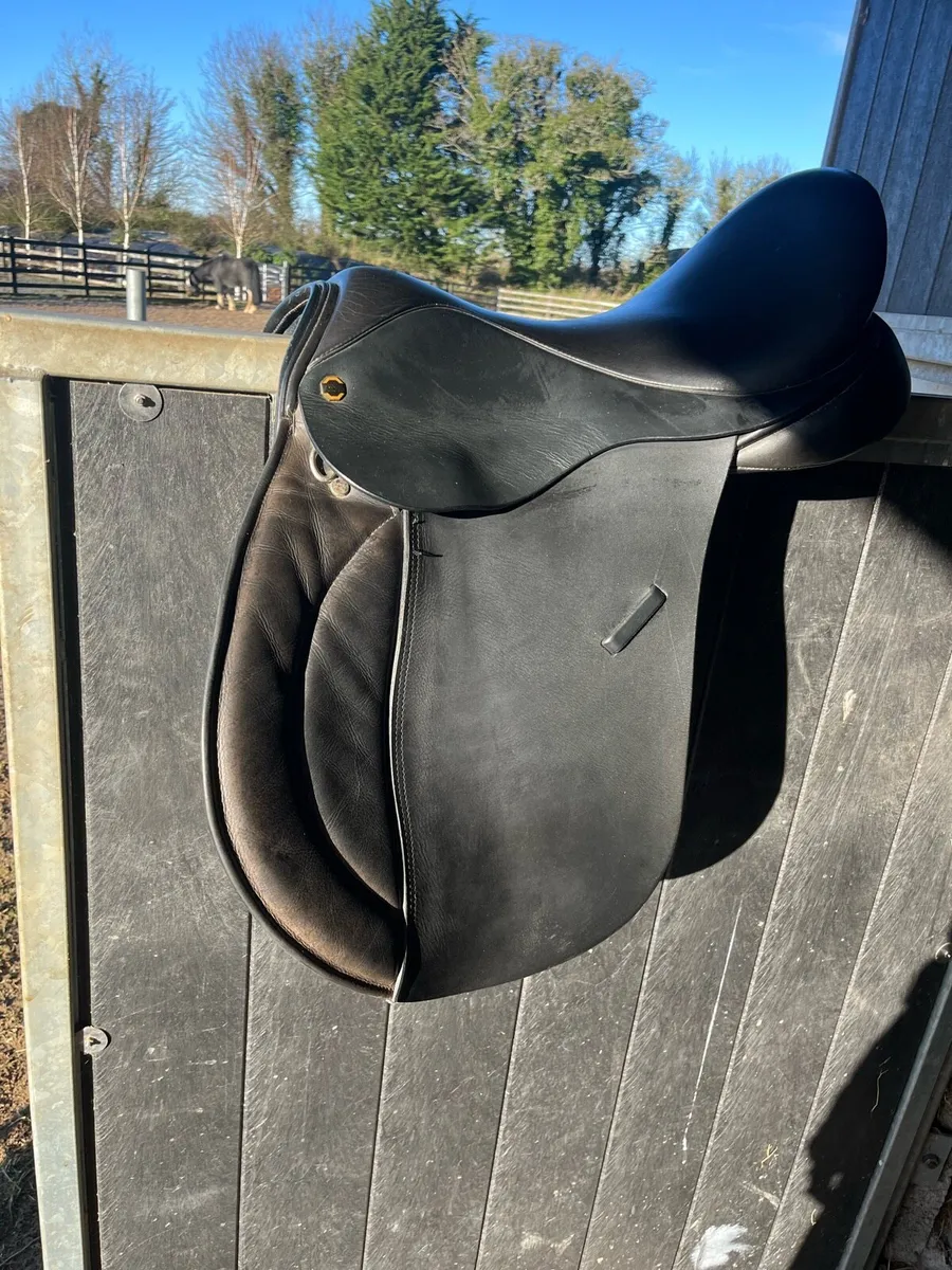 English Leather Saddle 19.5” - Image 2