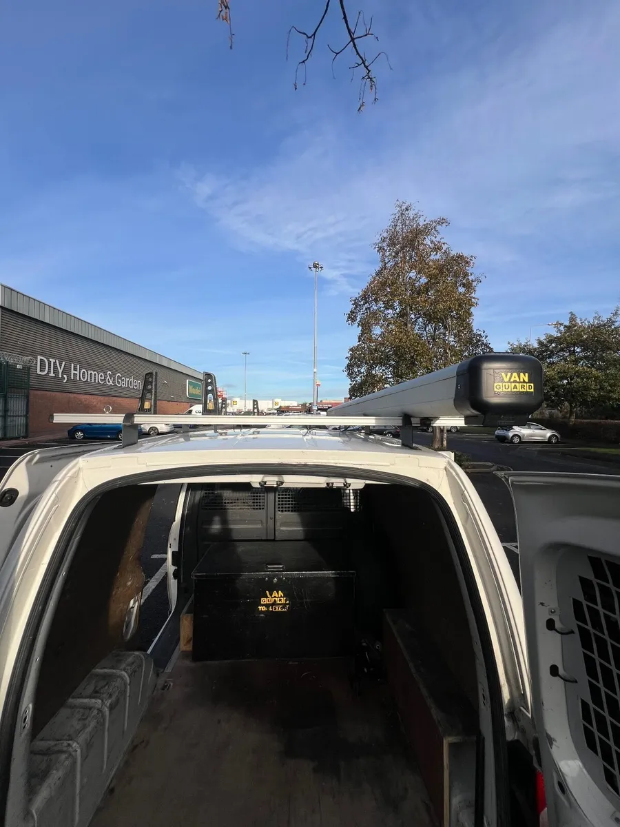 Volkswagen Caddy 2015 - Image 2