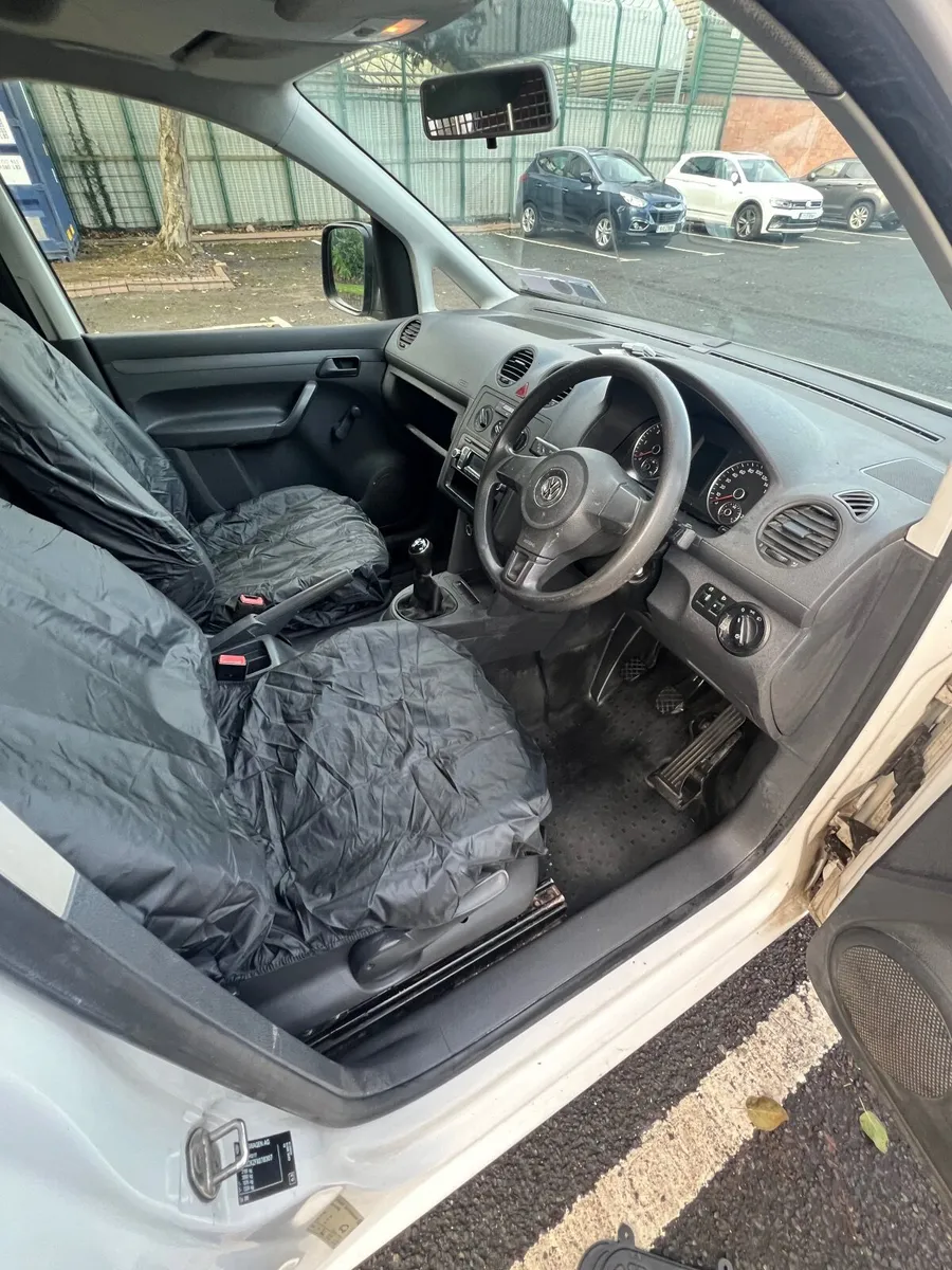 Volkswagen Caddy 2015 - Image 4