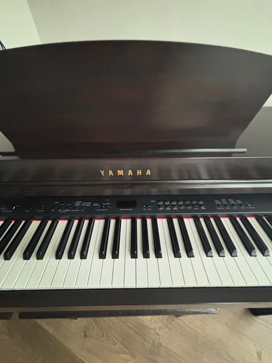 Yamaha Clavinova CLP 430 piano - Image 3
