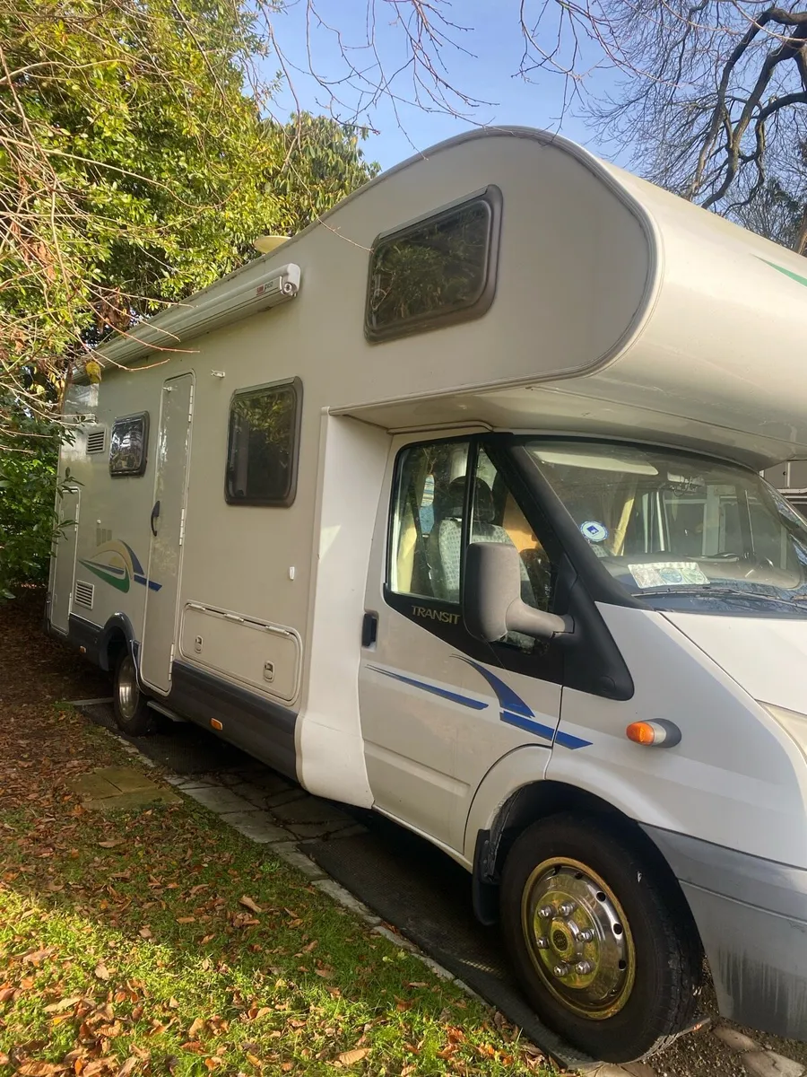 Camper van - Image 3