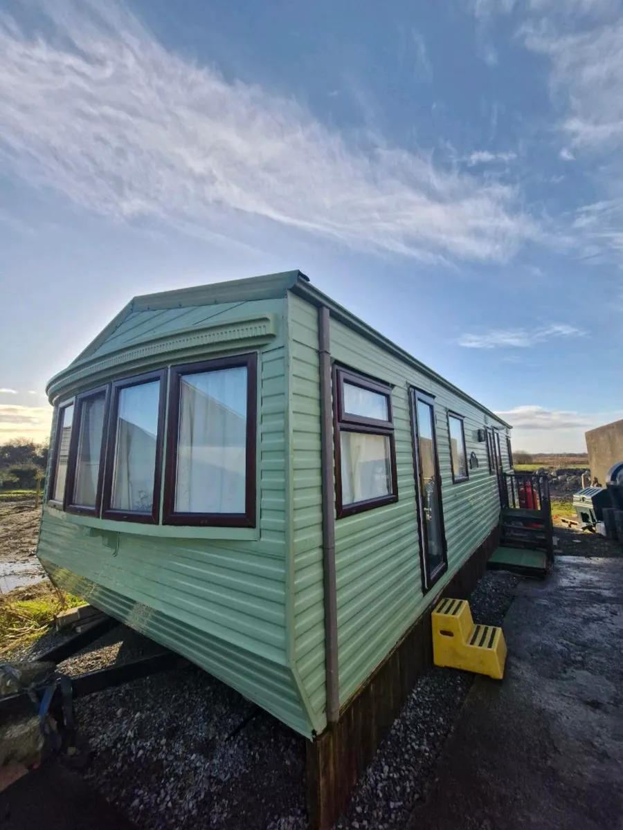 Willerby Leven 2 bed Mobile Home - Image 1