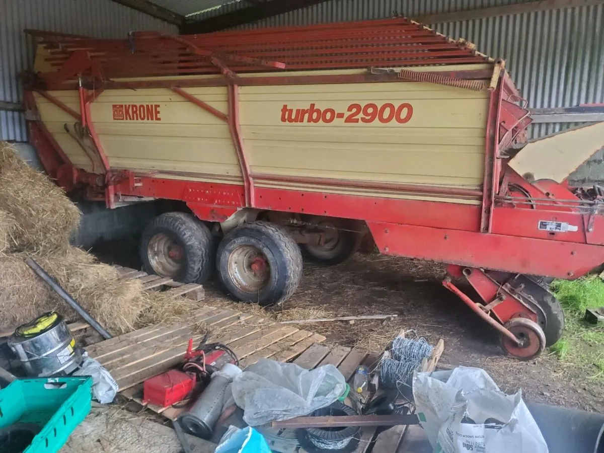 2900 Krone silage wagon - Image 1