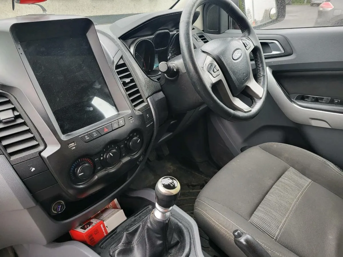 Ford ranger - Image 4