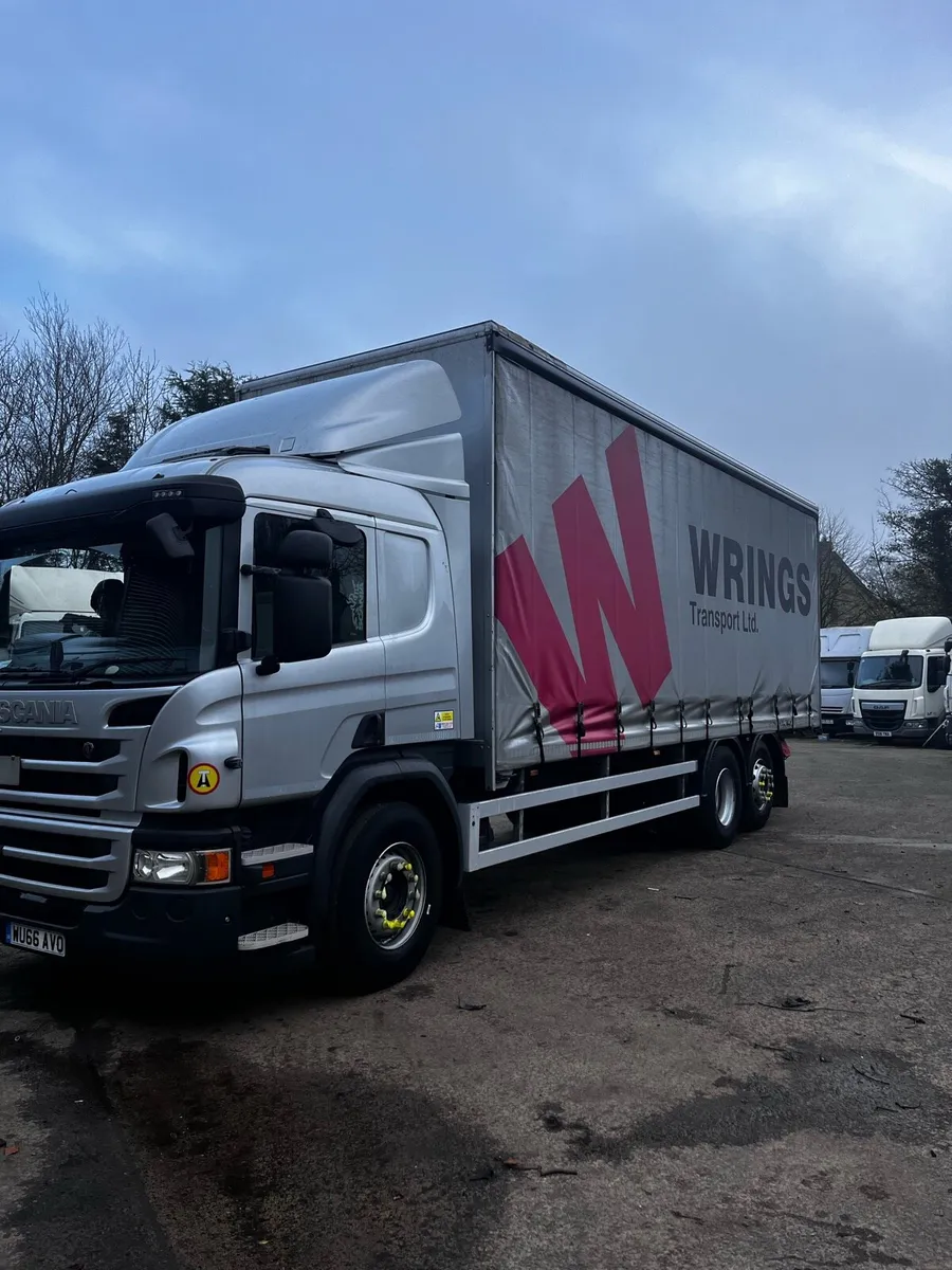2016 scania p320 6x2 rear steer - Image 3