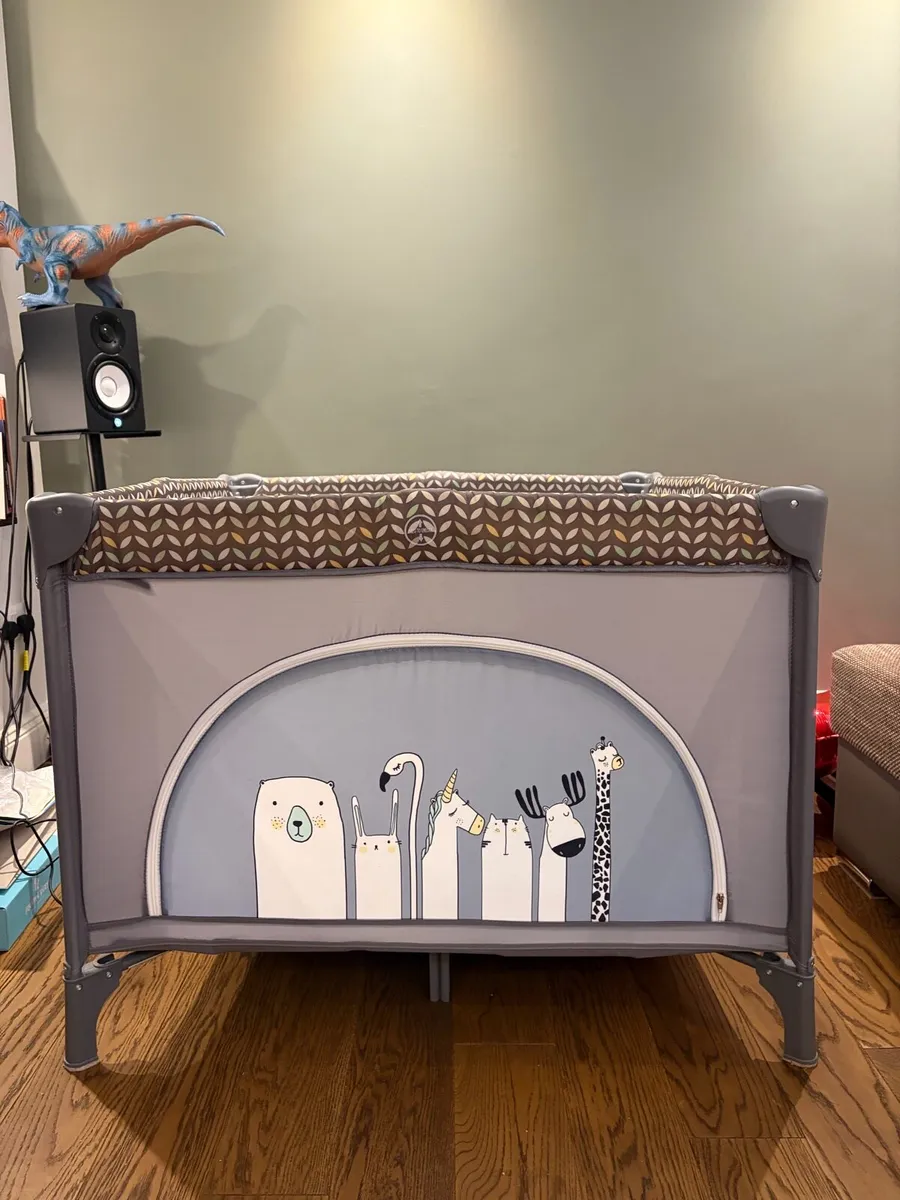 Baby playpen - Image 1