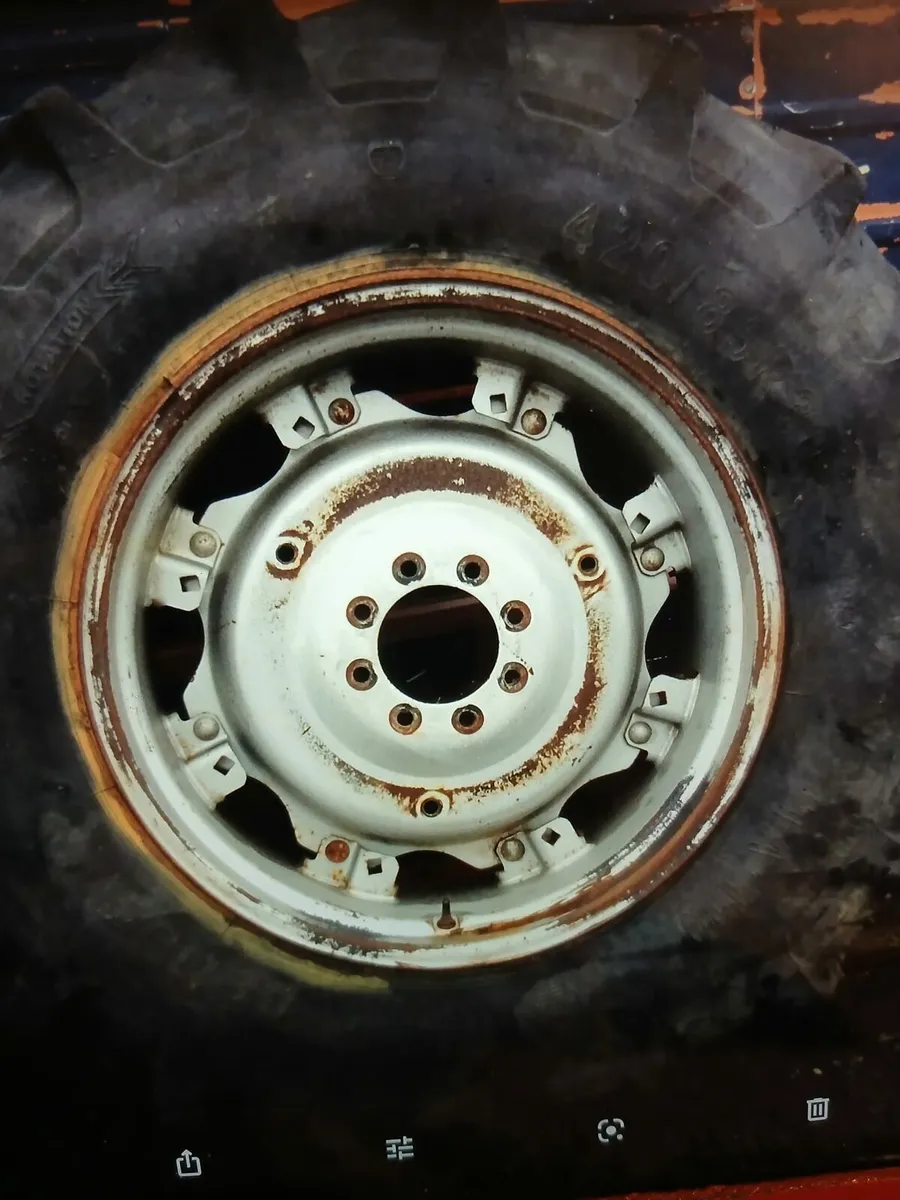 Tractor wheels for sale - Image 2